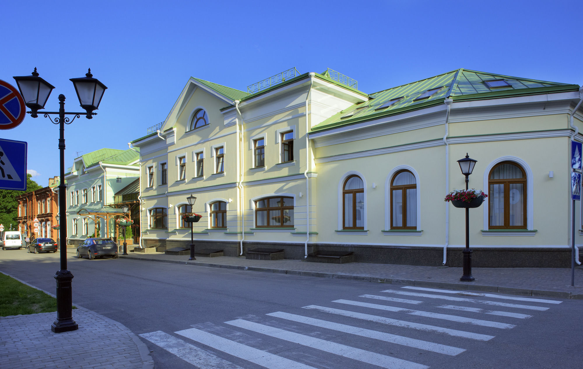 Hotel Dvor Podznoeva - Business Building Pskov Exteriér fotografie